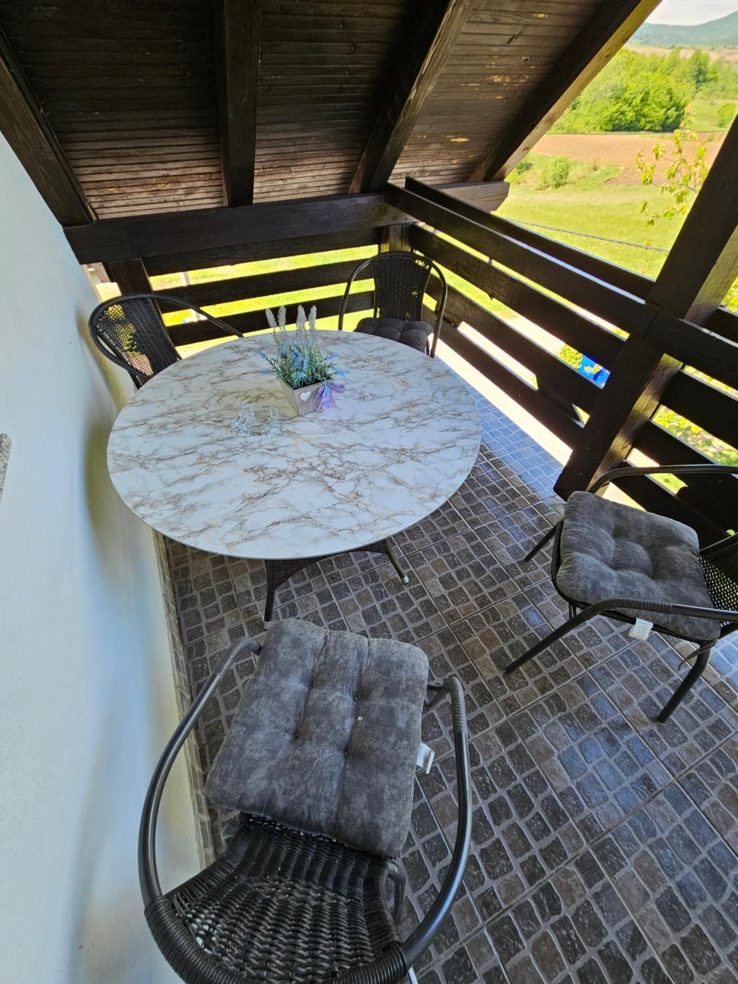 Apartments Luka Rakovica Exterior photo